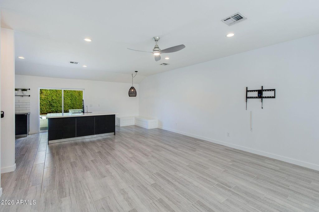 8150 E COLUMBUS Avenue, Scottsdale, AZ 85251 — photo 5