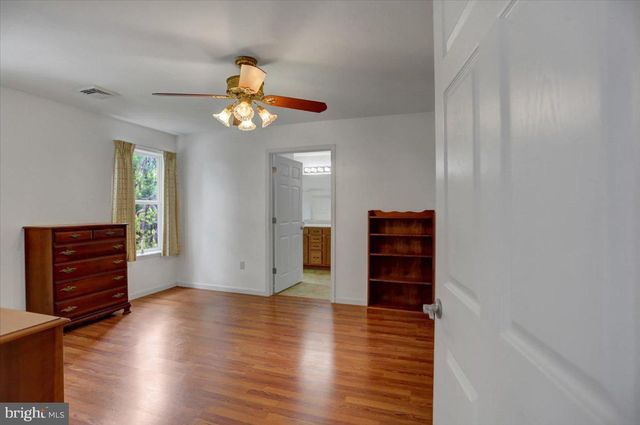 46 LANTERN LN, Shippensburg, PA 17257