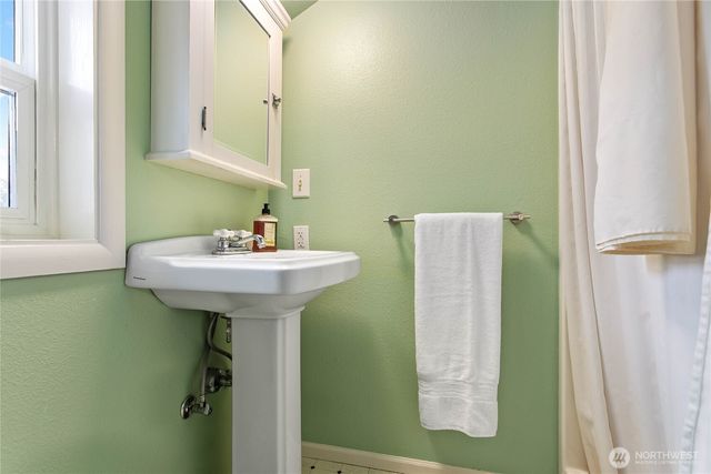 3018 Elm Street, Bellingham, WA 98225