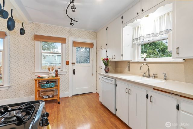 3018 Elm Street, Bellingham, WA 98225