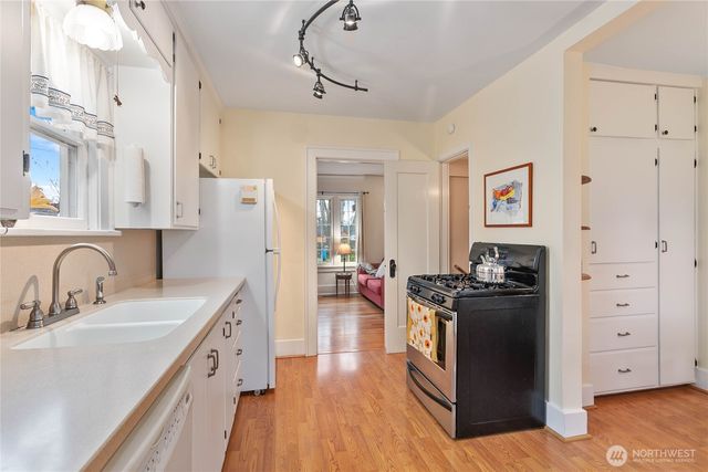 3018 Elm Street, Bellingham, WA 98225