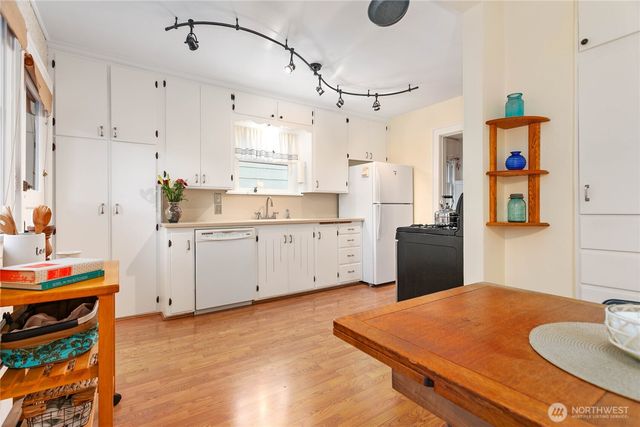 3018 Elm Street, Bellingham, WA 98225