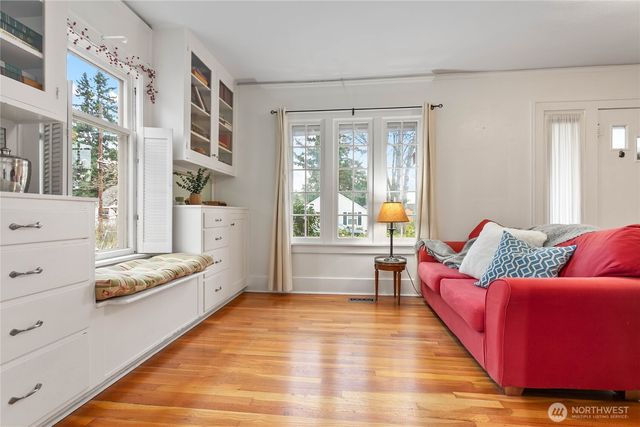 3018 Elm Street, Bellingham, WA 98225