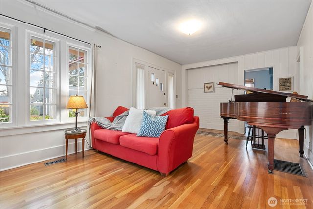 3018 Elm Street, Bellingham, WA 98225