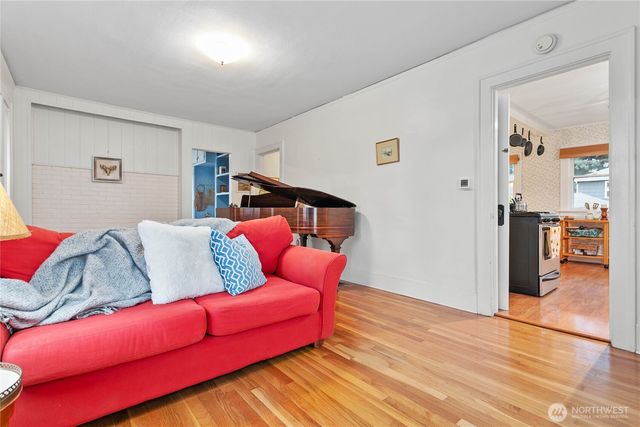 3018 Elm Street, Bellingham, WA 98225