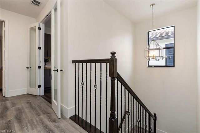8785 Madrid CIR, Naples, FL 34104