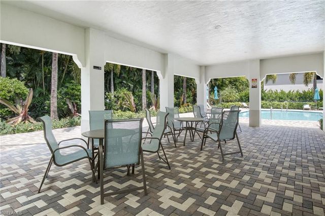 8785 Madrid CIR, Naples, FL 34104
