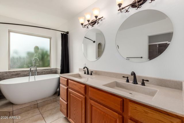 10393 E FORTUNA Avenue, Gold Canyon, AZ 85118