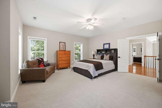 129 SINEGAR PL, Sterling, VA 20165