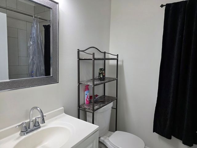 803 Broadway Avenue, North Chicago, IL 60064