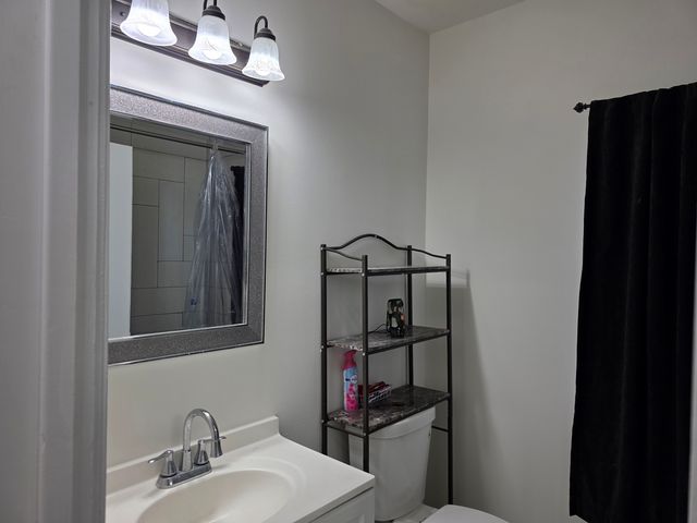 803 Broadway Avenue, North Chicago, IL 60064