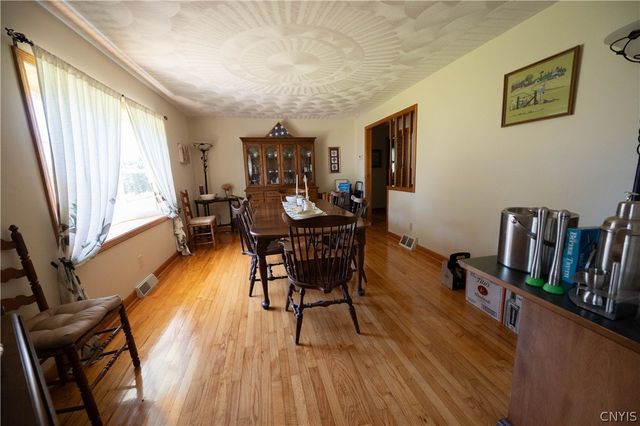 6569 Fox Road, Marcy, NY 13403