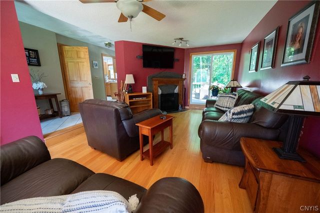 6569 Fox Road, Marcy, NY 13403