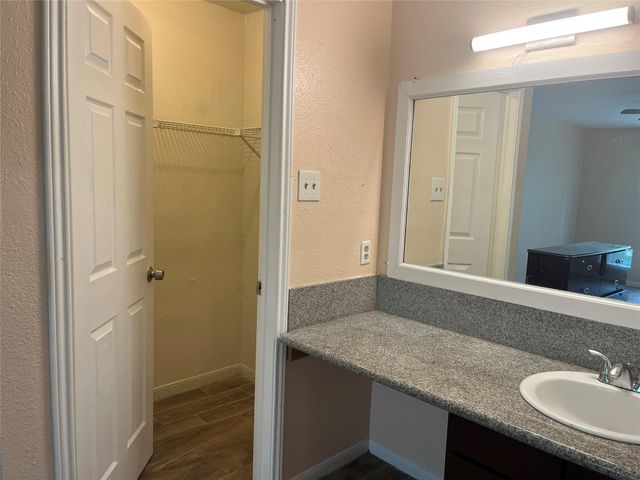 10211 Sugar Branch Drive 396, Houston, TX 77036