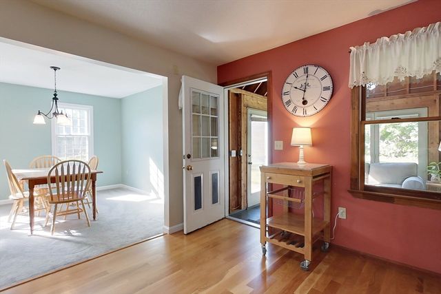 8 Tucker Park D, Pepperell, MA 01463