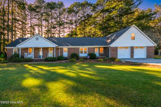 335 Guinea Town Road, Kinston, NC 28501