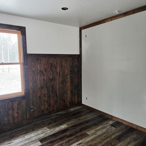 9289 Dawson Road NW, Angle Inlet, MN 56711