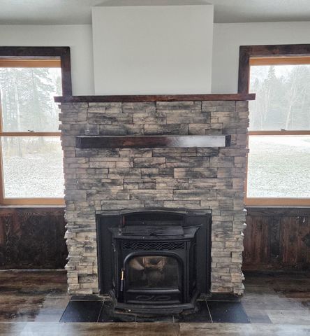 9289 Dawson Road NW, Angle Inlet, MN 56711