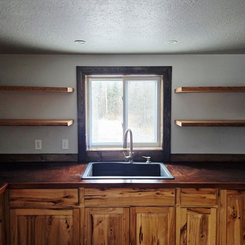 9289 Dawson Road NW, Angle Inlet, MN 56711