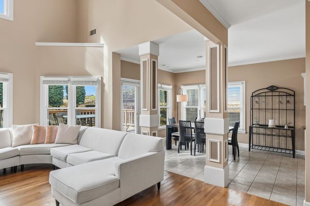 1277 WINTER SPRINGS LN, Cordova, TN 38016