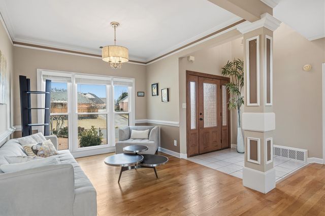 1277 WINTER SPRINGS LN, Cordova, TN 38016