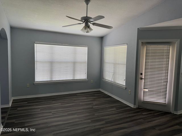 7800 POINT MEADOWS Drive 1431, Jacksonville, FL 32256