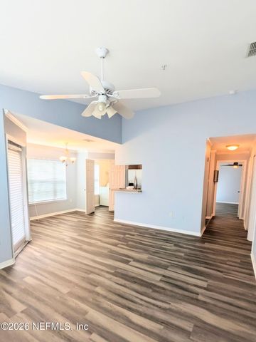 7800 POINT MEADOWS Drive 1431, Jacksonville, FL 32256