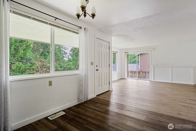 9413 147th Street Court E, Puyallup, WA 98375