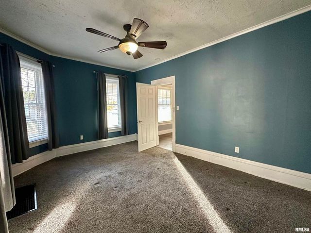 626 ARGYLE Court, Clinton, IA 52732