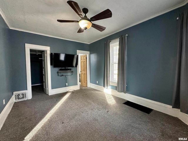 626 ARGYLE Court, Clinton, IA 52732