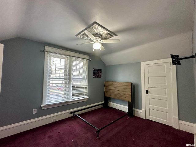 626 ARGYLE Court, Clinton, IA 52732