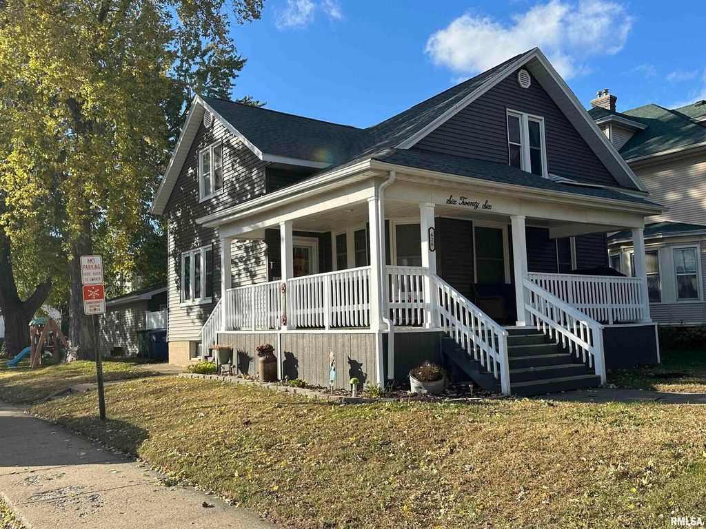 626 ARGYLE Court, Clinton, IA 52732