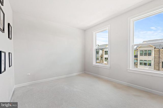 219 HICKORY HOLLOW CT, Cockeysville, MD 21030