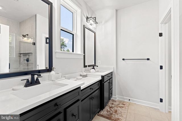 219 HICKORY HOLLOW CT, Cockeysville, MD 21030