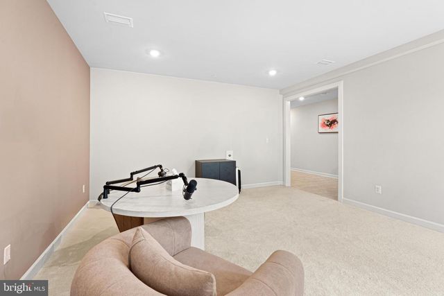 219 HICKORY HOLLOW CT, Cockeysville, MD 21030