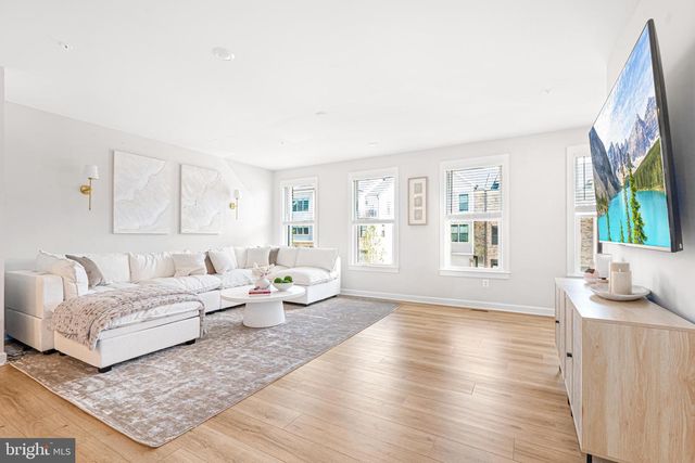 219 HICKORY HOLLOW CT, Cockeysville, MD 21030