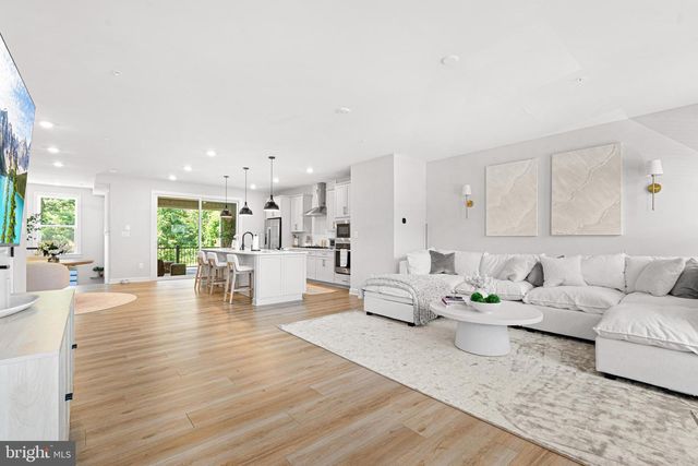 219 HICKORY HOLLOW CT, Cockeysville, MD 21030