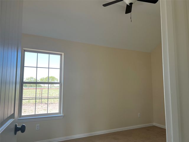 8008 County Road 1058, Rice, TX 75155