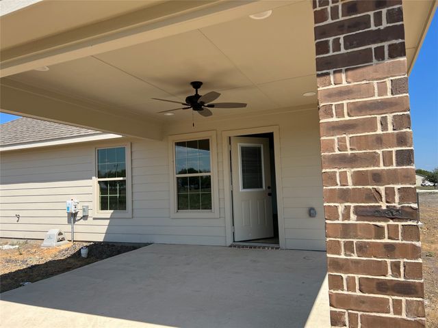 8008 County Road 1058, Rice, TX 75155