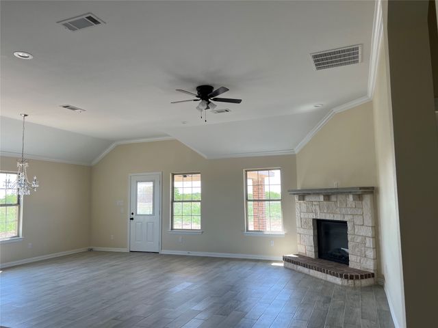 8008 County Road 1058, Rice, TX 75155