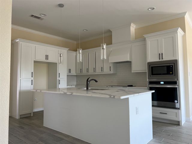 8008 County Road 1058, Rice, TX 75155