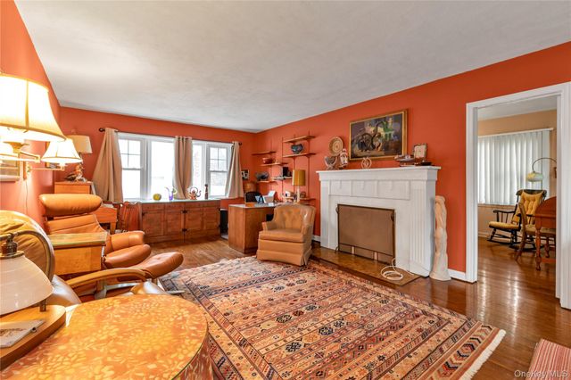 165 Linmouth Road, Malverne, NY 11565