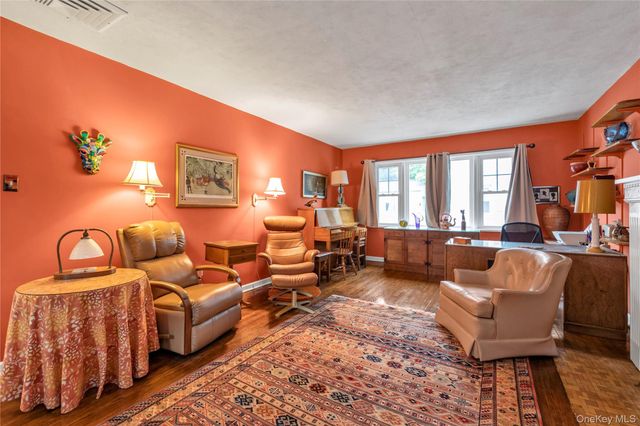 165 Linmouth Road, Malverne, NY 11565