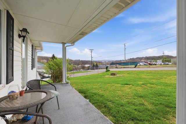 1324 Davis Street, Morristown, TN 37814
