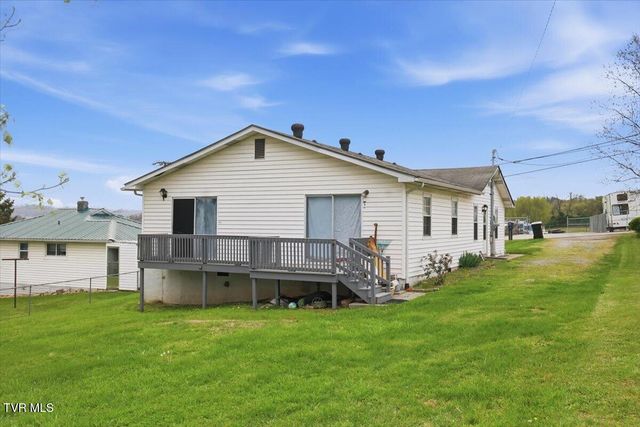 1324 Davis Street, Morristown, TN 37814
