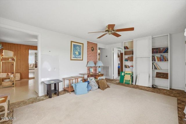 1324 Davis Street, Morristown, TN 37814