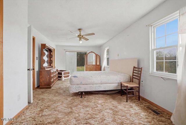 1324 Davis Street, Morristown, TN 37814