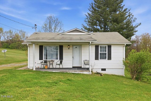 1324 Davis Street, Morristown, TN 37814