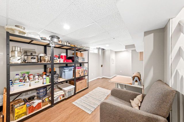 2559 N 86th STREET, Wauwatosa, WI 53226