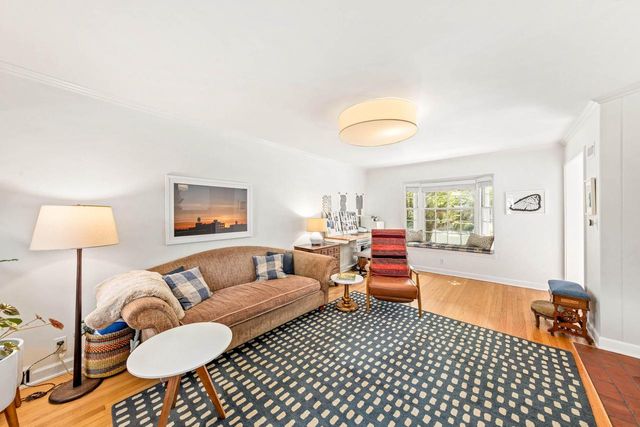 2559 N 86th STREET, Wauwatosa, WI 53226